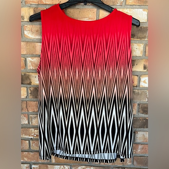 Calvin Klein Women’s Plus Size Multicolored Scoop Neck Sleeveless Top Size 3X - Picture 2 of 5